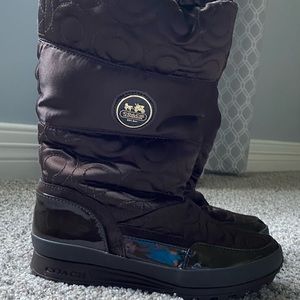 Coach boots